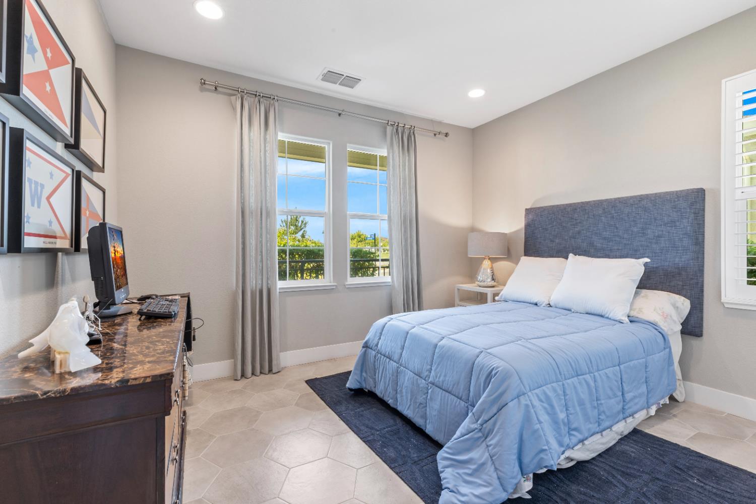 Detail Gallery Image 22 of 58 For 1622 Locksley Dr, Lathrop,  CA 95330 - 4 Beds | 3 Baths