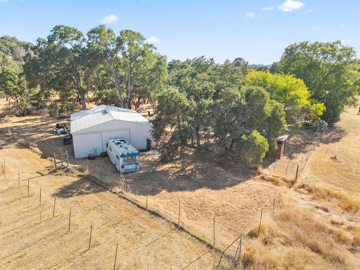 Detail Gallery Image 9 of 52 For 18350 Live Oak Ct, Plymouth,  CA 95669 - 3 Beds | 2/1 Baths