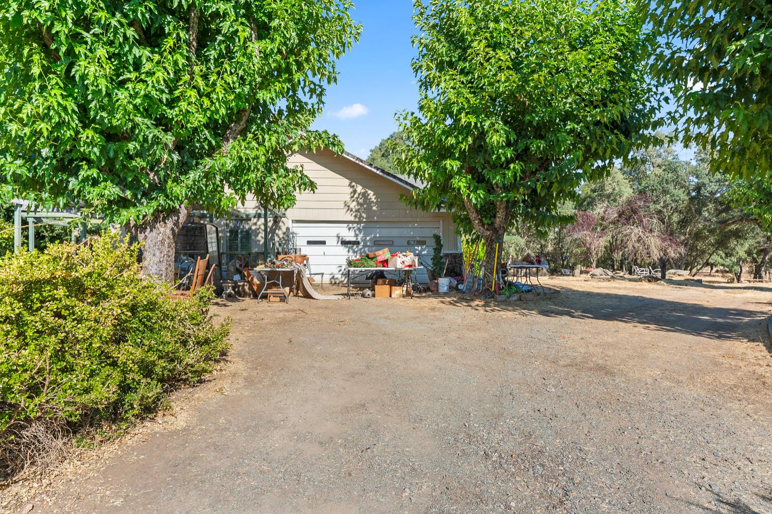 Detail Gallery Image 20 of 52 For 18350 Live Oak Ct, Plymouth,  CA 95669 - 3 Beds | 2/1 Baths
