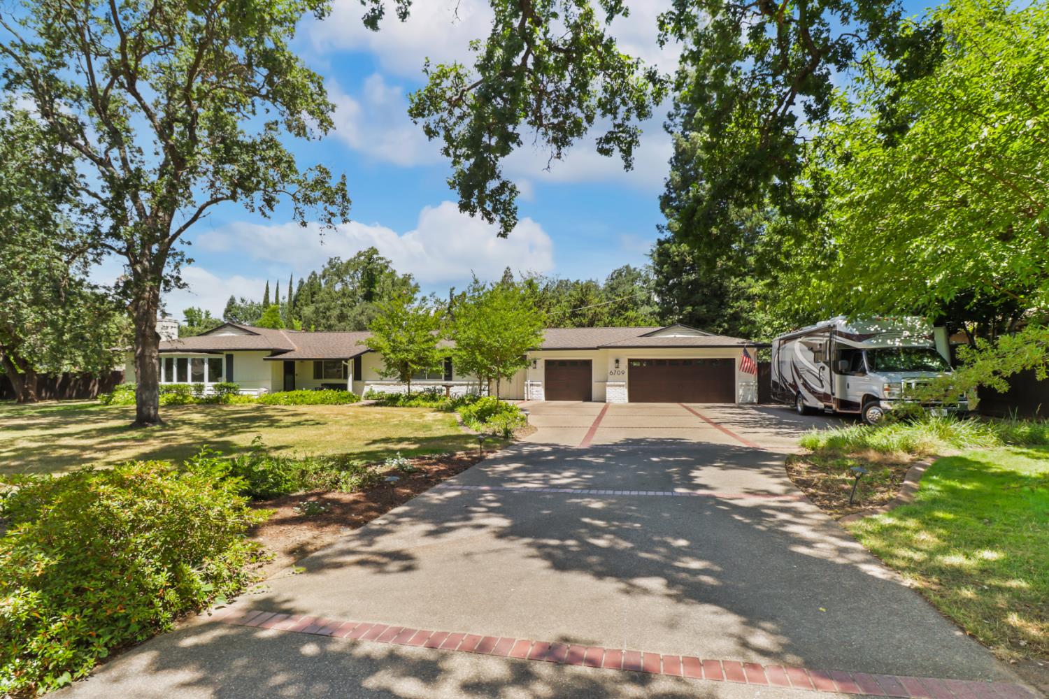 Detail Gallery Image 64 of 73 For 6709 Stanley Ave, Carmichael,  CA 95608 - 4 Beds | 3 Baths