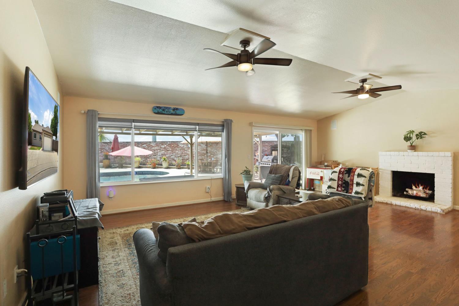 Detail Gallery Image 24 of 46 For 2700 Tassajara Dr, Modesto,  CA 95358 - 3 Beds | 2 Baths