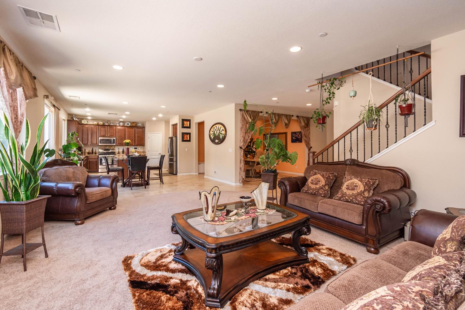 Detail Gallery Image 24 of 64 For 5394 Otter Pond Way, Rancho Cordova,  CA 95742 - 5 Beds | 3 Baths