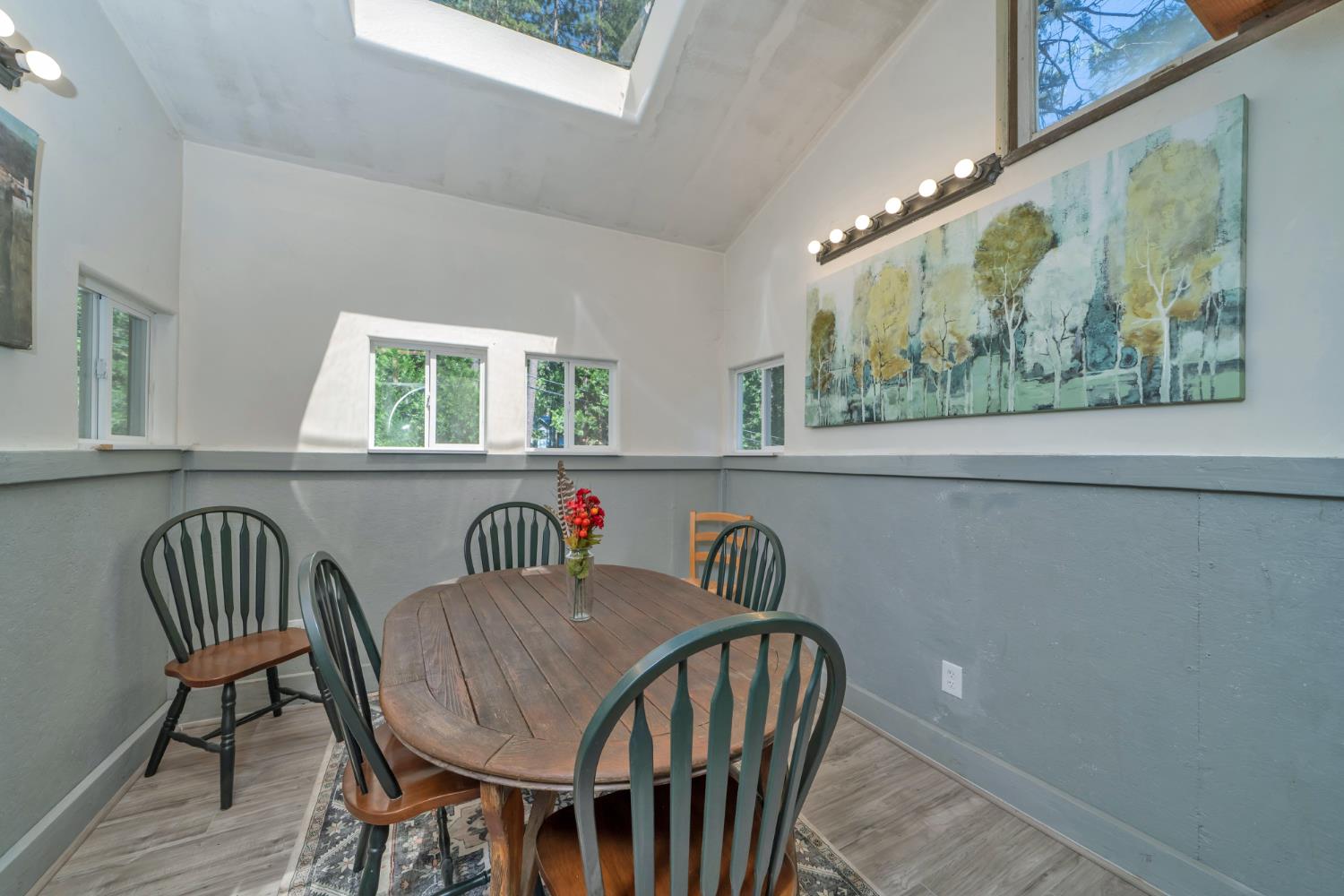 Detail Gallery Image 8 of 36 For 1334 Sugar Loaf Ave, Kyburz,  CA 95720 - 1 Beds | 2 Baths