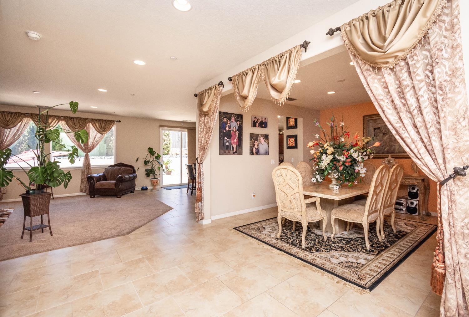Detail Gallery Image 13 of 64 For 5394 Otter Pond Way, Rancho Cordova,  CA 95742 - 5 Beds | 3 Baths