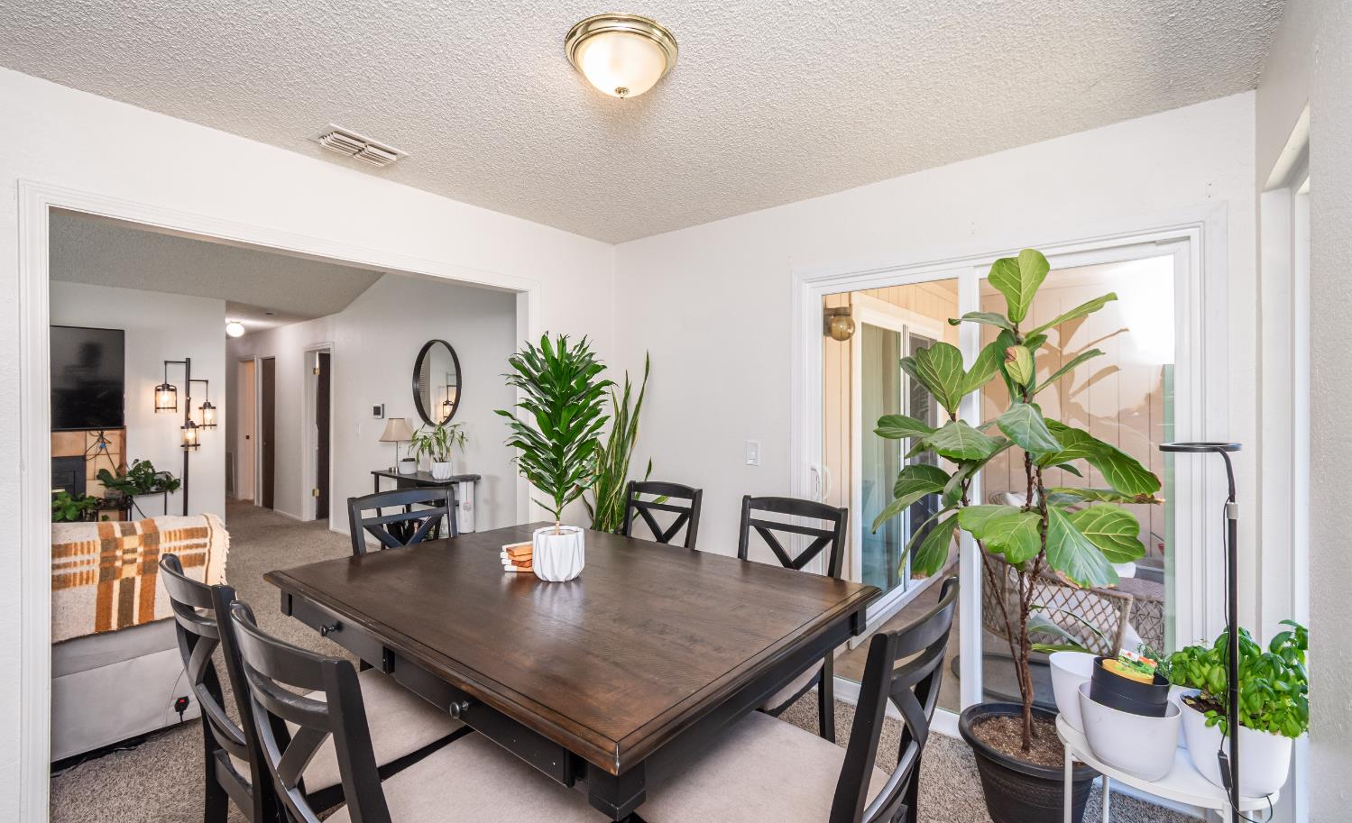 Detail Gallery Image 13 of 23 For 4211 Oberon Ave, North Highlands,  CA 95660 - 3 Beds | 2 Baths