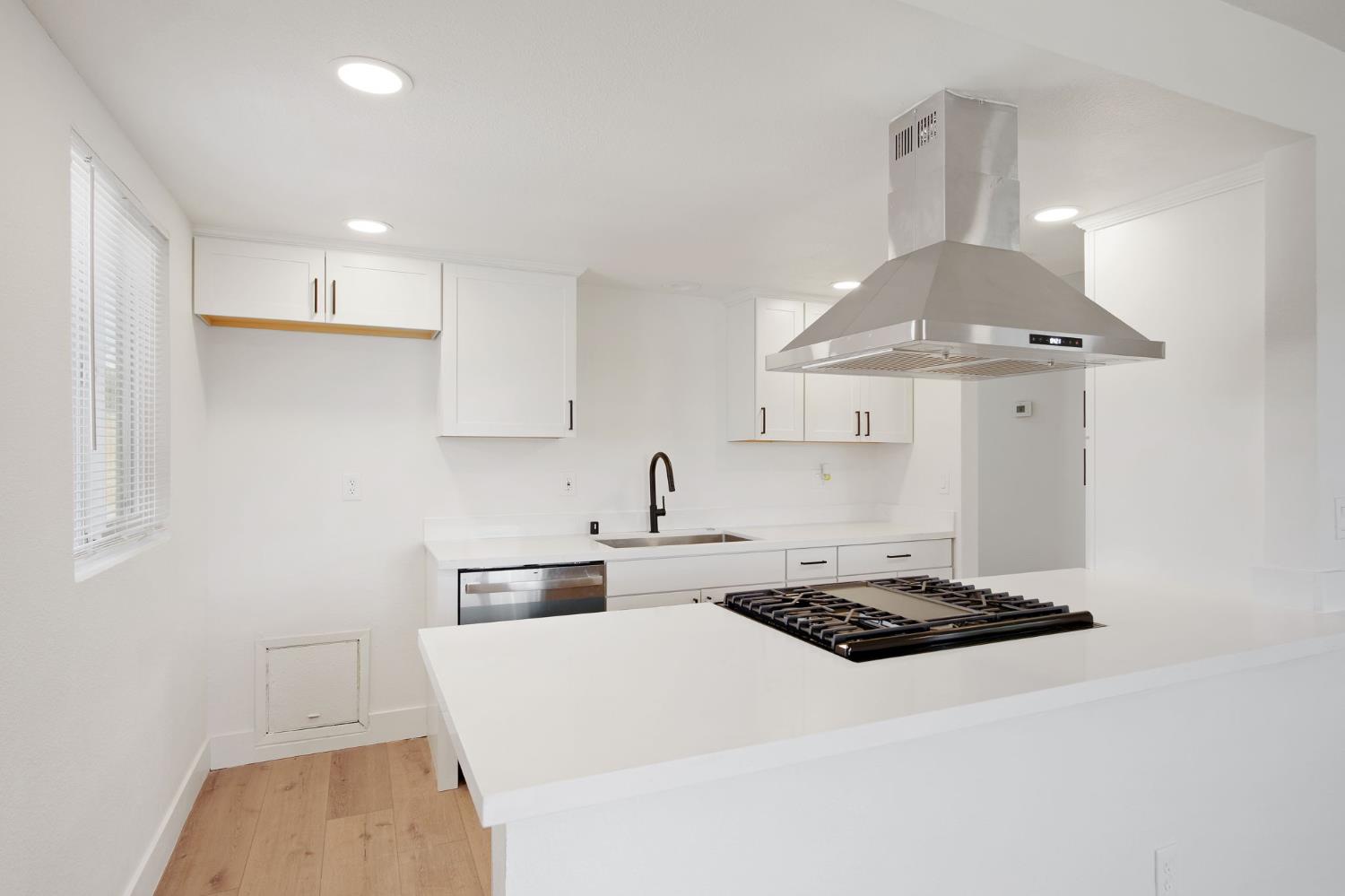 Detail Gallery Image 12 of 28 For 1757 Hickory Ave, Livingston,  CA 95334 - 4 Beds | 2 Baths