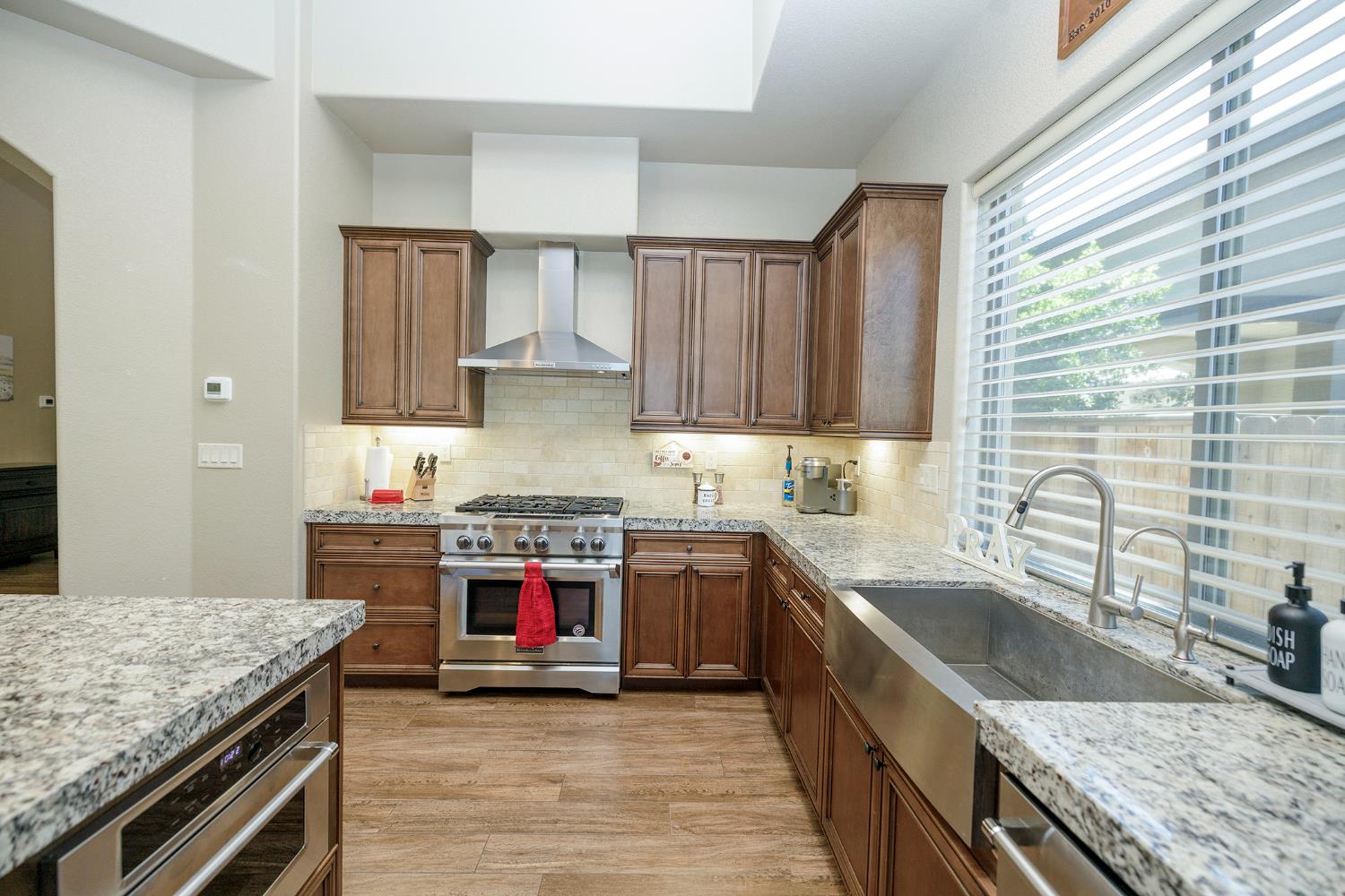 Detail Gallery Image 18 of 48 For 8725 Venetian Ter, Hilmar,  CA 95324 - 5 Beds | 3 Baths