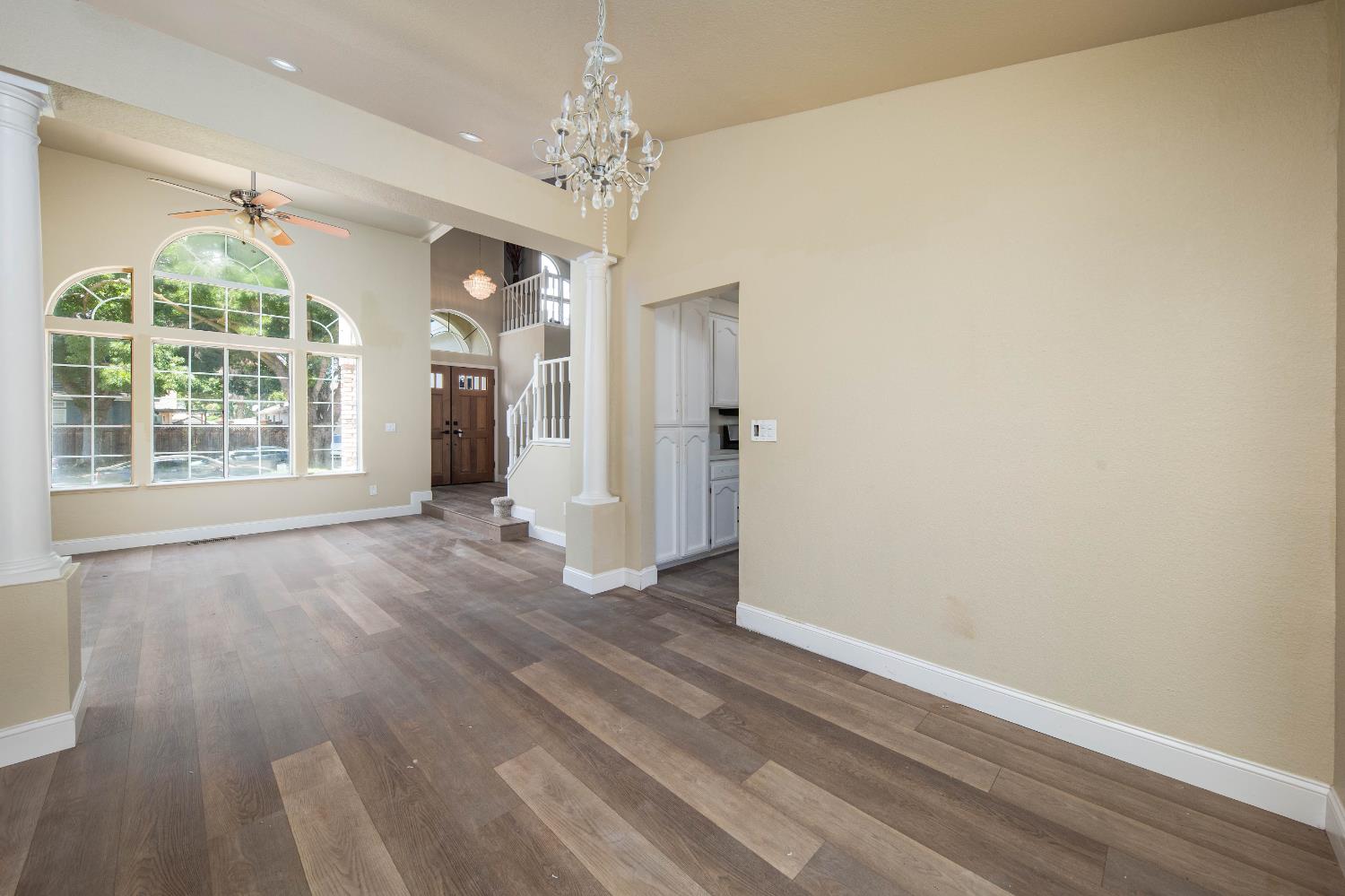 Detail Gallery Image 13 of 50 For 270 Camelot Dr, Tracy,  CA 95376 - 4 Beds | 3 Baths