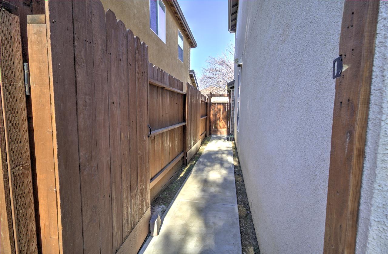 Detail Gallery Image 54 of 54 For 232 Kelley Mist Lane, Tracy,  CA 95377 - 4 Beds | 3 Baths