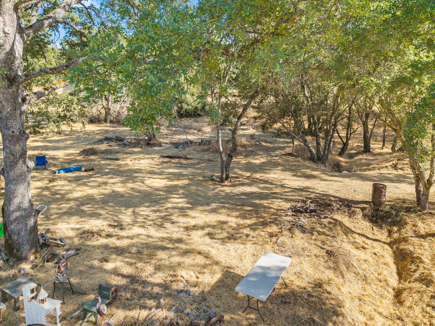 Detail Gallery Image 17 of 52 For 18350 Live Oak Ct, Plymouth,  CA 95669 - 3 Beds | 2/1 Baths