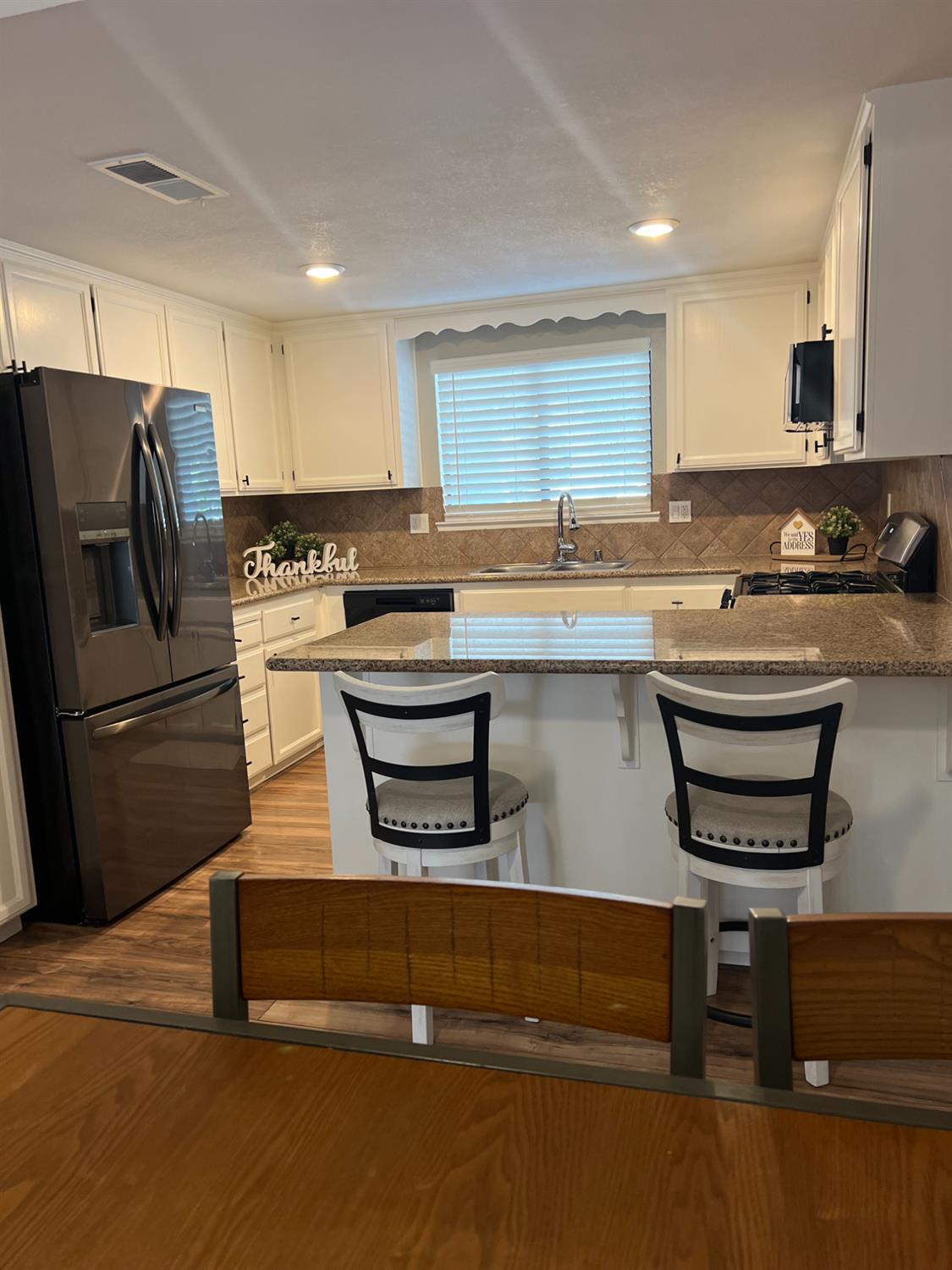 Detail Gallery Image 6 of 22 For 929 Inez, Modesto,  CA 95351 - 2 Beds | 2 Baths