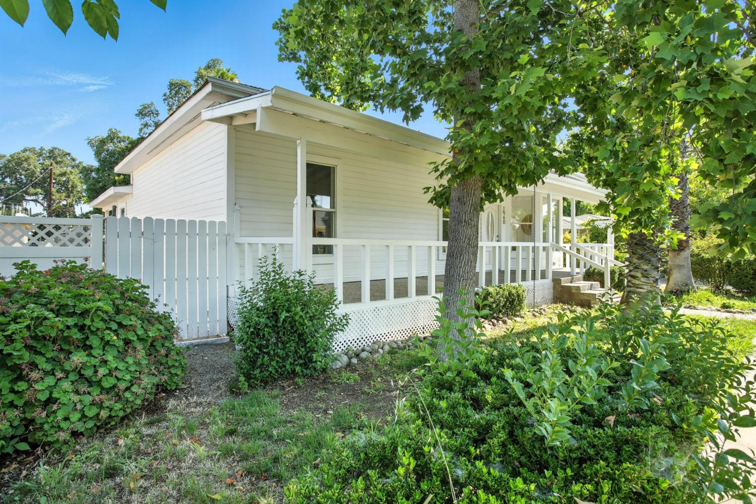 Detail Gallery Image 3 of 37 For 1660 Hazel St, Gridley,  CA 95948 - 3 Beds | 2 Baths