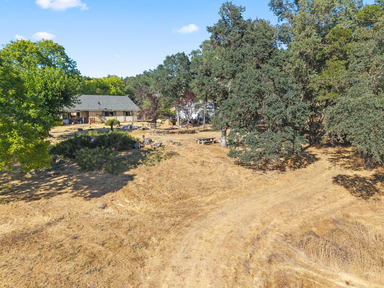 Detail Gallery Image 16 of 52 For 18350 Live Oak Ct, Plymouth,  CA 95669 - 3 Beds | 2/1 Baths