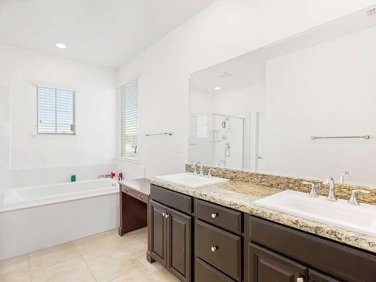 Detail Gallery Image 11 of 21 For 12586 Solsberry Way, Rancho Cordova,  CA 95742 - 4 Beds | 3 Baths