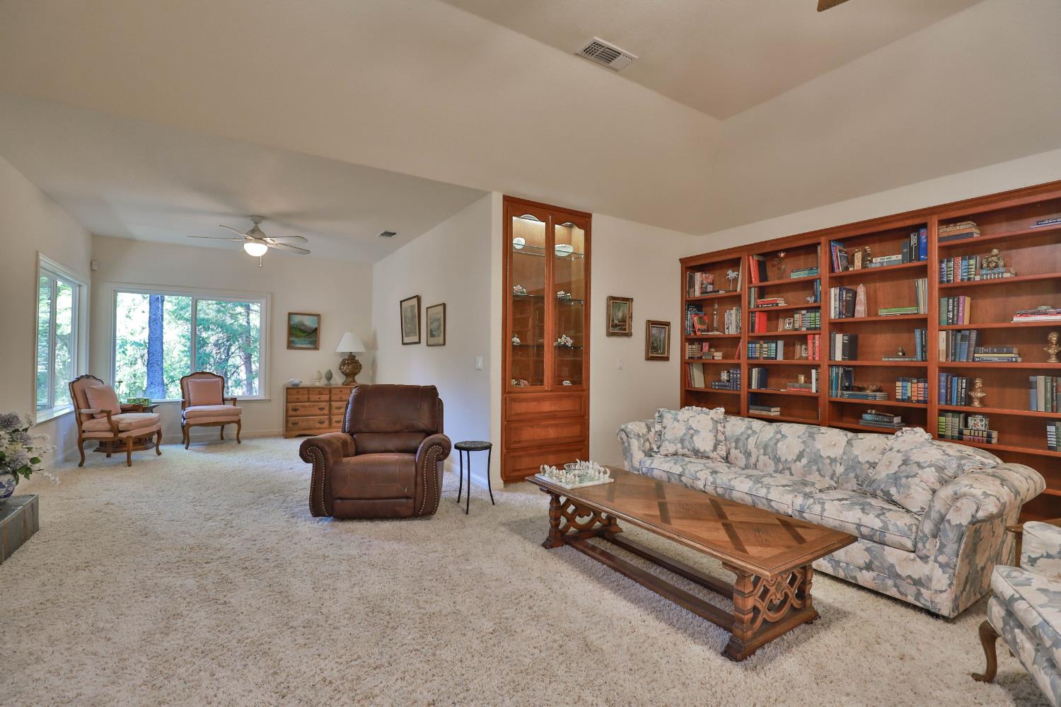 Detail Gallery Image 17 of 38 For 4351 Puerta Del Sol, Camino,  CA 95709 - 3 Beds | 2/1 Baths