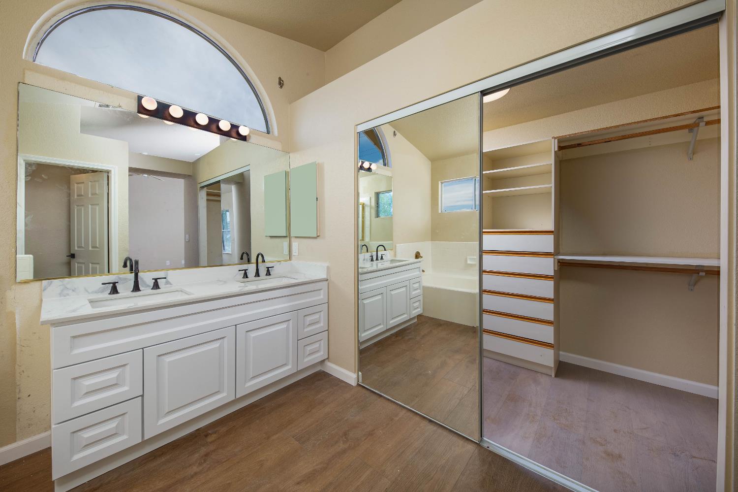 Detail Gallery Image 32 of 50 For 270 Camelot Dr, Tracy,  CA 95376 - 4 Beds | 3 Baths