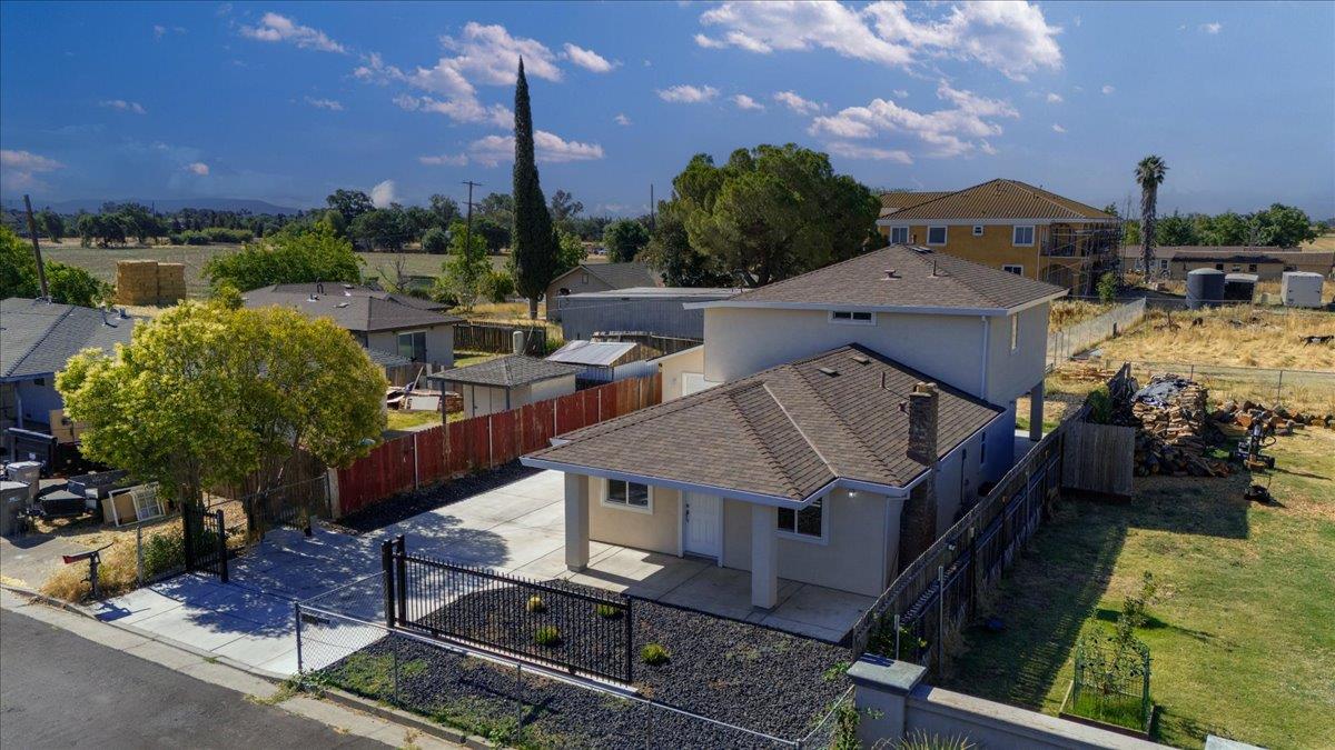 Detail Gallery Image 30 of 36 For 3125 Gladys Ave, West Sacramento,  CA 95691 - 2 Beds | 3/1 Baths