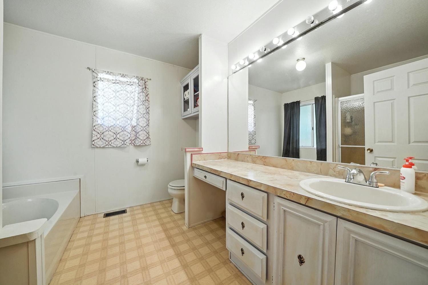 Detail Gallery Image 25 of 80 For 16000 Sutter Creek Rd, Sutter Creek,  CA 95685 - 3 Beds | 2 Baths