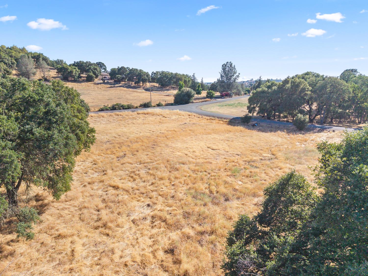 Detail Gallery Image 10 of 52 For 18350 Live Oak Ct, Plymouth,  CA 95669 - 3 Beds | 2/1 Baths