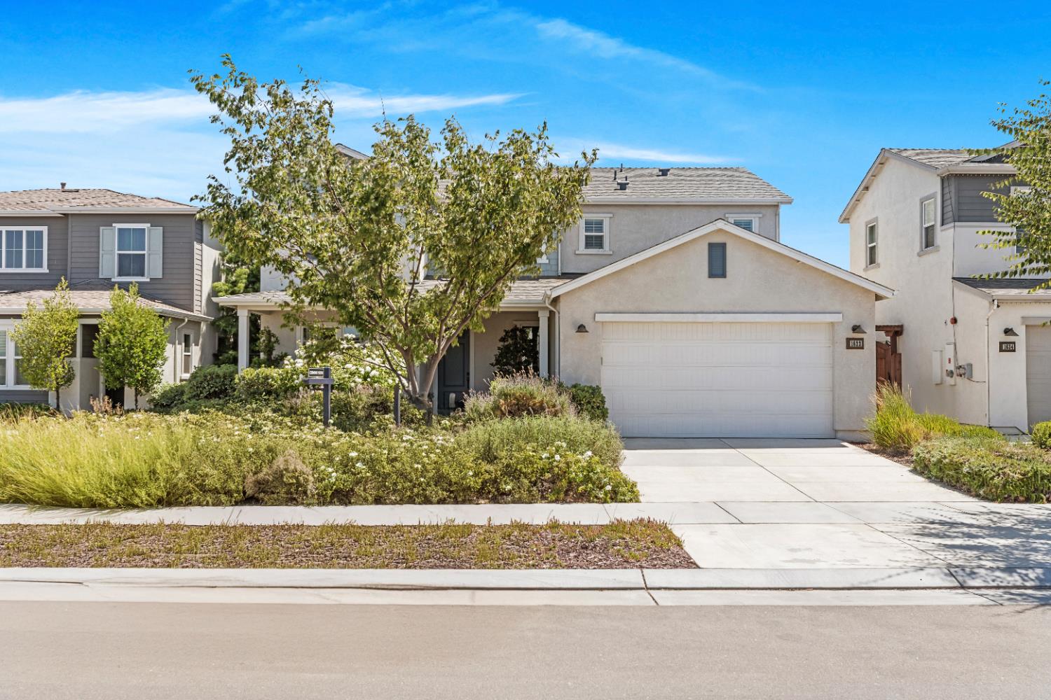 Detail Gallery Image 2 of 58 For 1622 Locksley Dr, Lathrop,  CA 95330 - 4 Beds | 3 Baths