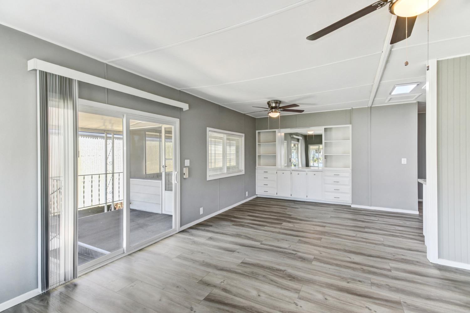 Detail Gallery Image 14 of 43 For 114 Cambria, Citrus Heights,  CA 95621 - 2 Beds | 1 Baths