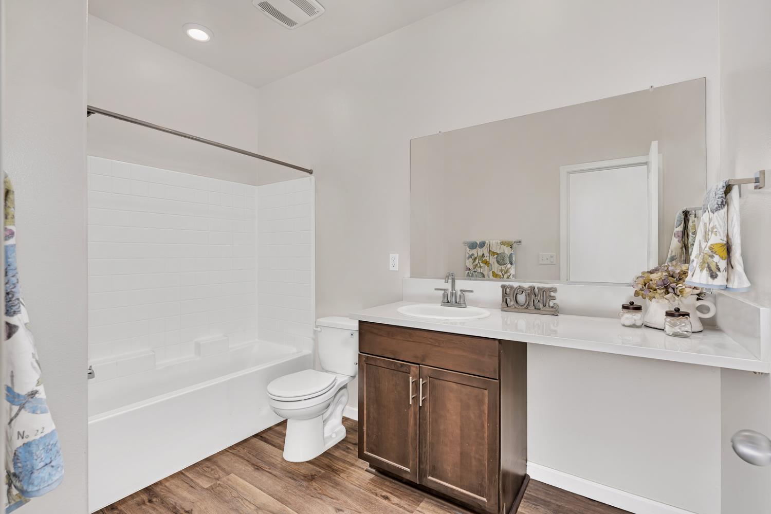 Detail Gallery Image 19 of 37 For 4218 Candle Ct, Merced,  CA 95348 - 4 Beds | 2 Baths