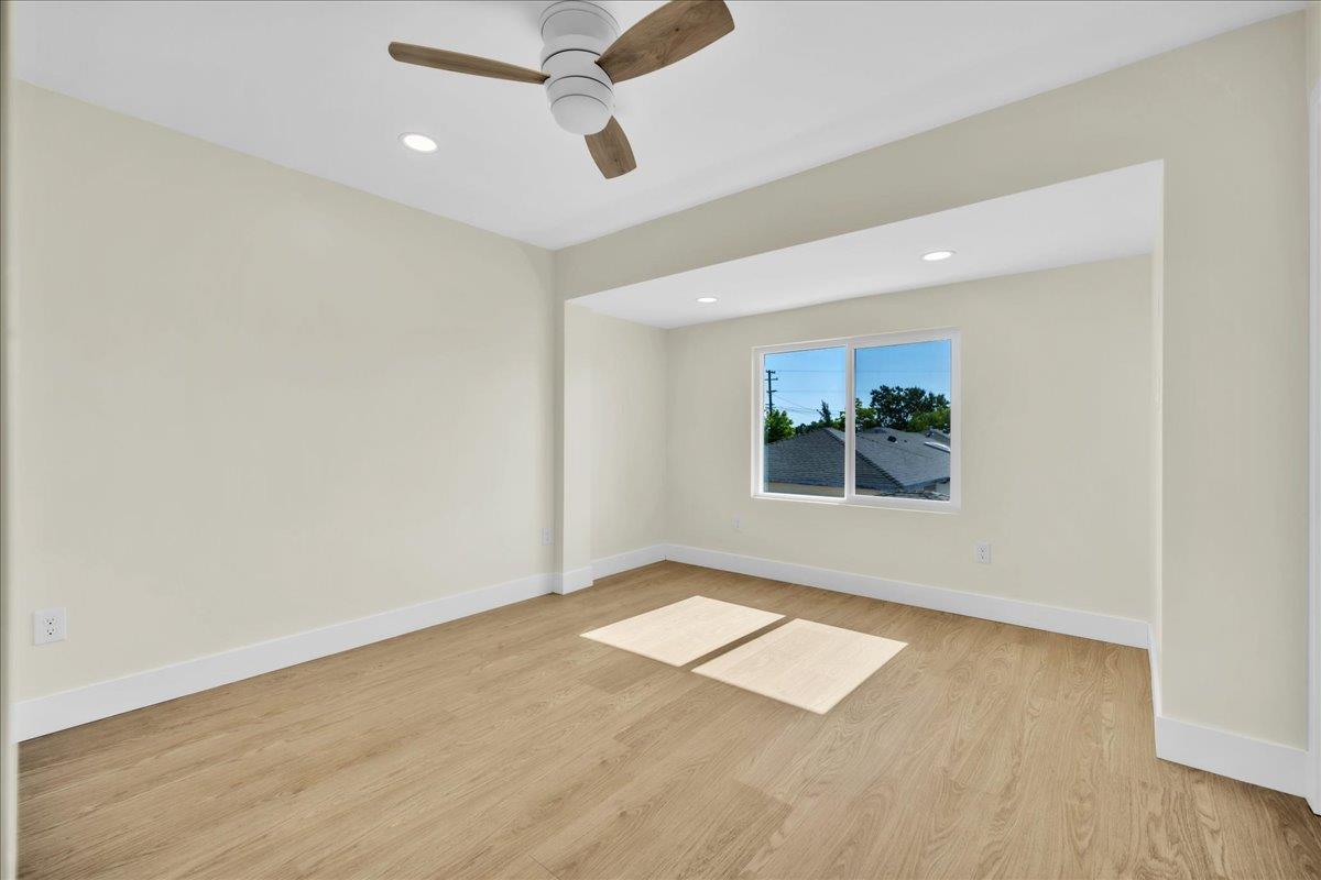 Detail Gallery Image 20 of 36 For 3125 Gladys Ave, West Sacramento,  CA 95691 - 2 Beds | 3/1 Baths