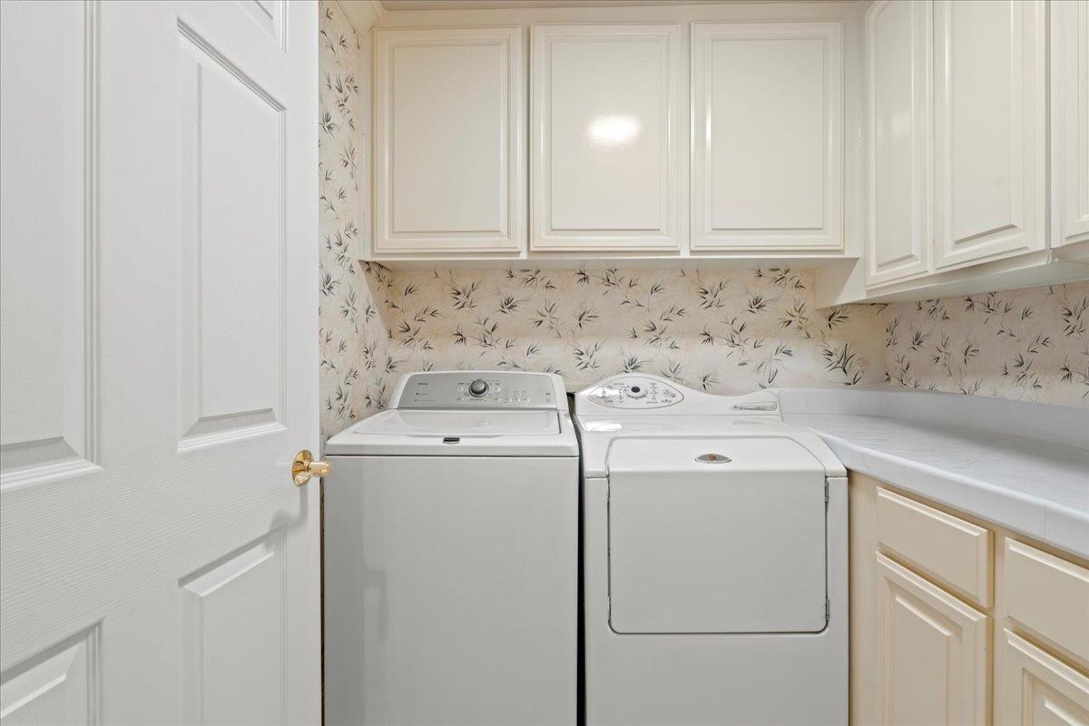 Detail Gallery Image 33 of 52 For 408 Montrose Ct, Modesto,  CA 95355 - 3 Beds | 3/1 Baths