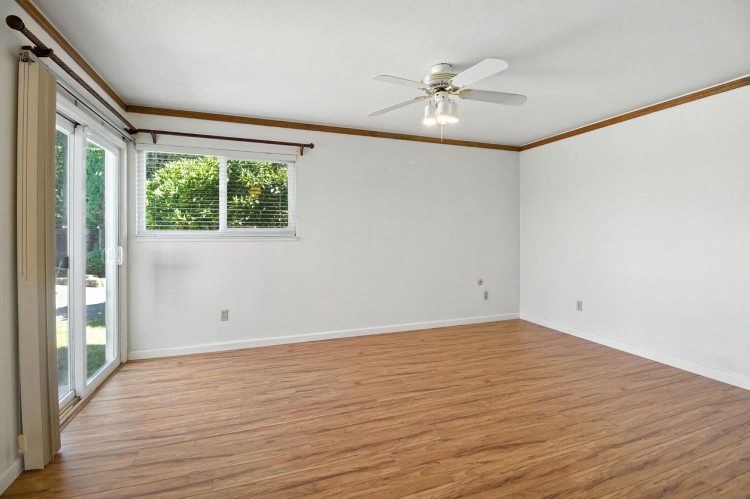 Detail Gallery Image 6 of 26 For 3400 Santos Ct, Turlock,  CA 95382 - 4 Beds | 2 Baths
