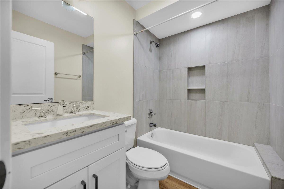 Detail Gallery Image 25 of 36 For 3125 Gladys Ave, West Sacramento,  CA 95691 - 2 Beds | 3/1 Baths