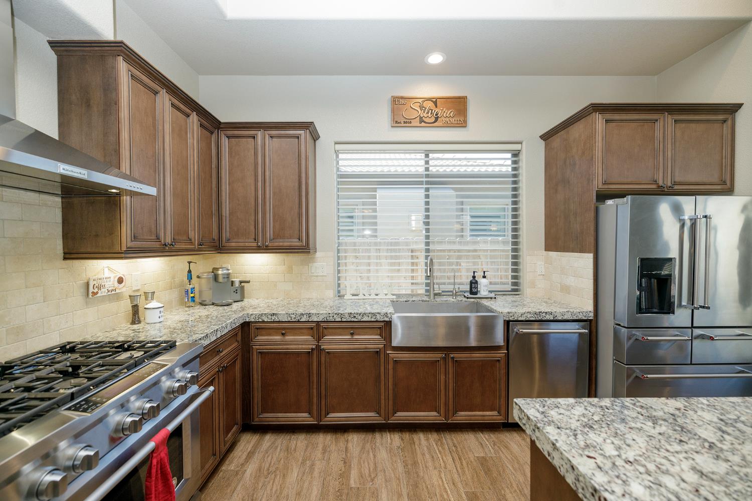 Detail Gallery Image 15 of 48 For 8725 Venetian Ter, Hilmar,  CA 95324 - 5 Beds | 3 Baths
