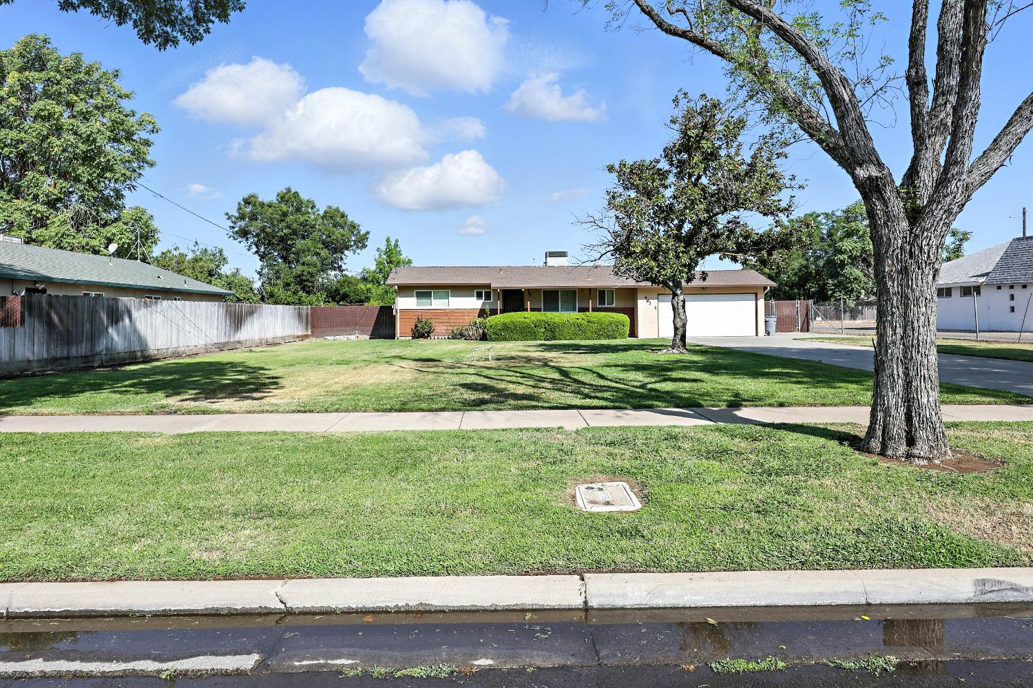 Detail Gallery Image 4 of 35 For 495 Q St, Merced,  CA 95341 - 3 Beds | 1 Baths