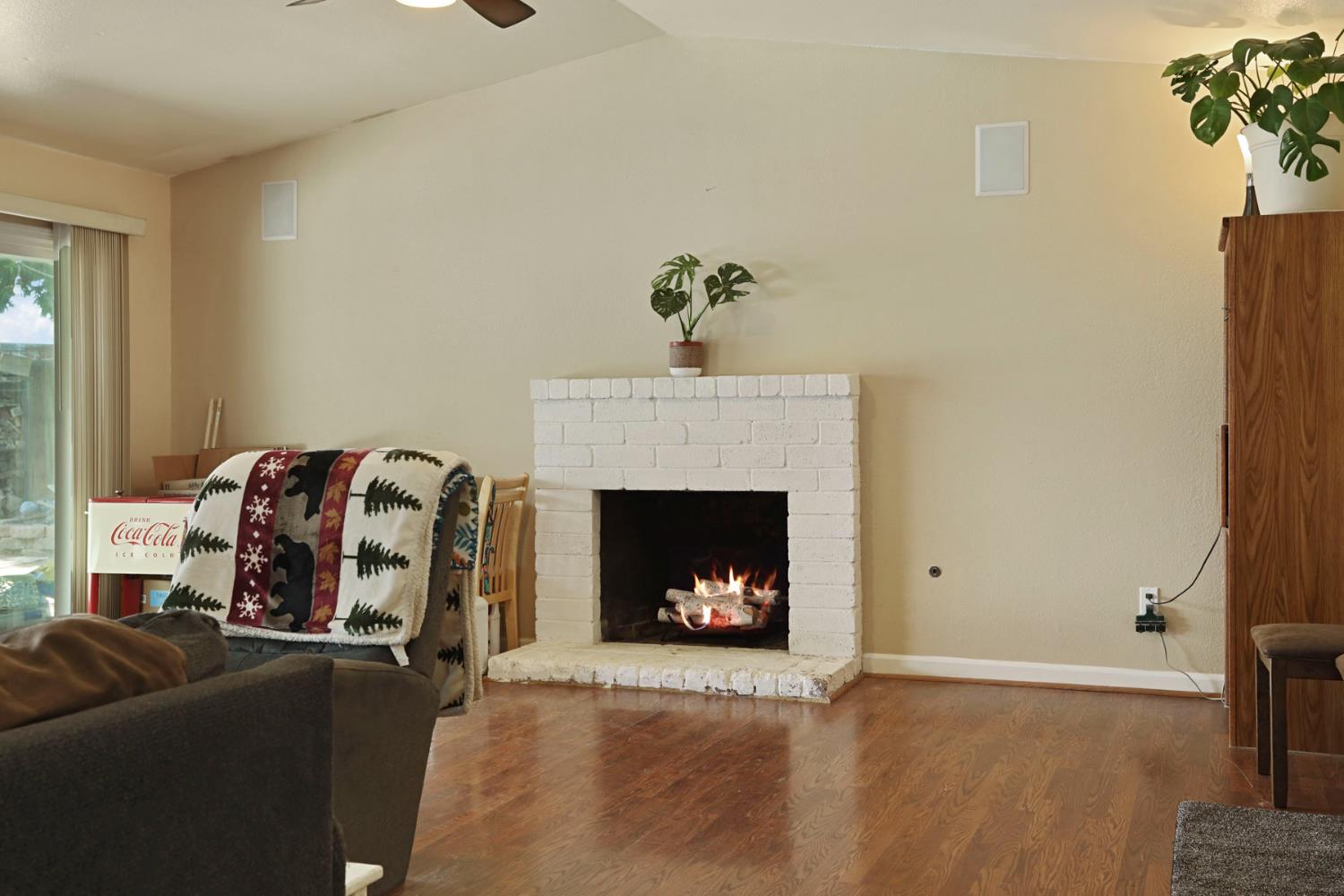 Detail Gallery Image 25 of 46 For 2700 Tassajara Dr, Modesto,  CA 95358 - 3 Beds | 2 Baths