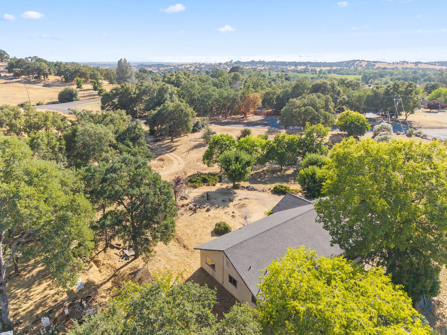 Detail Gallery Image 2 of 52 For 18350 Live Oak Ct, Plymouth,  CA 95669 - 3 Beds | 2/1 Baths