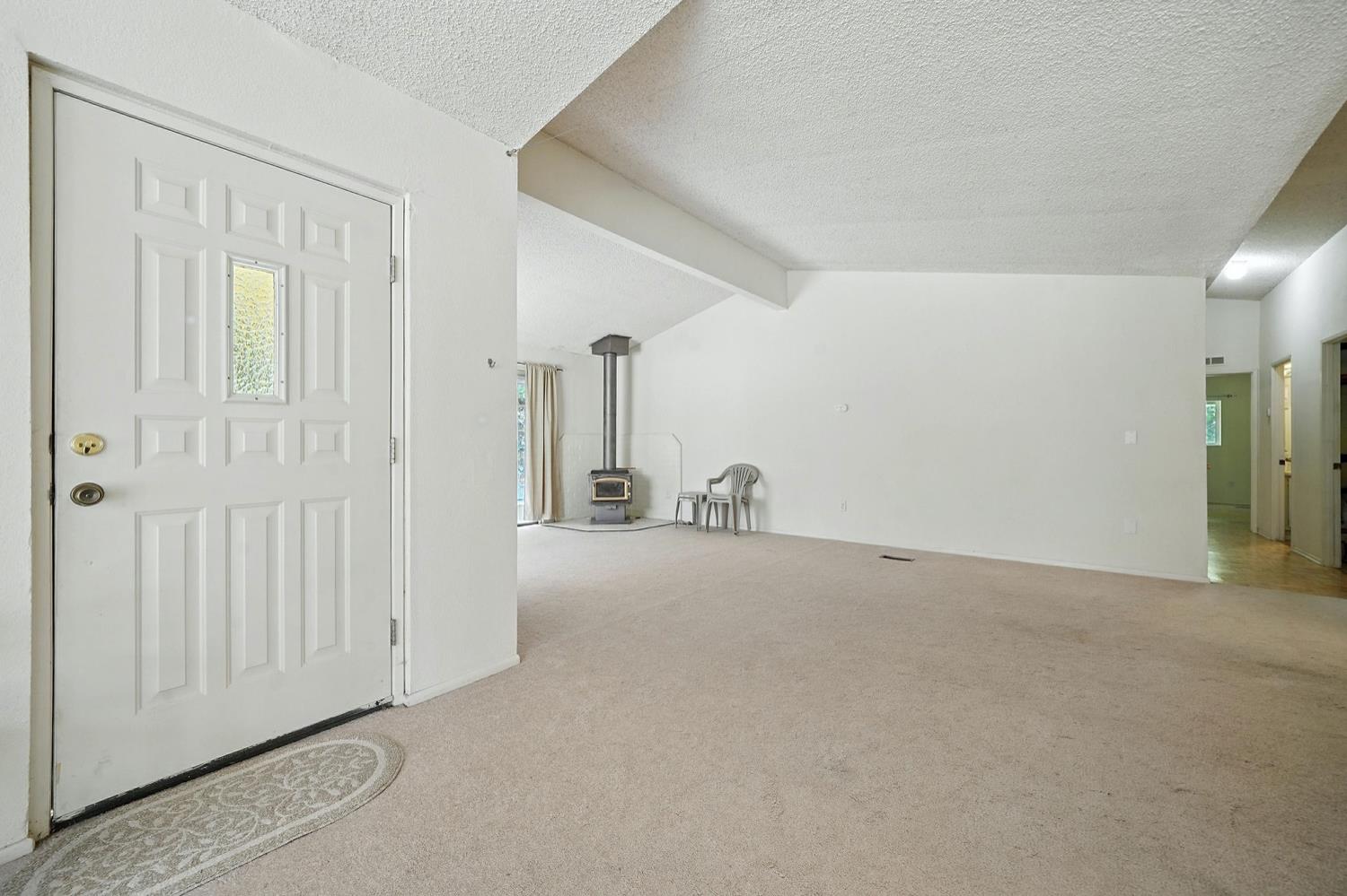 Detail Gallery Image 8 of 80 For 16000 Sutter Creek Rd, Sutter Creek,  CA 95685 - 3 Beds | 2 Baths