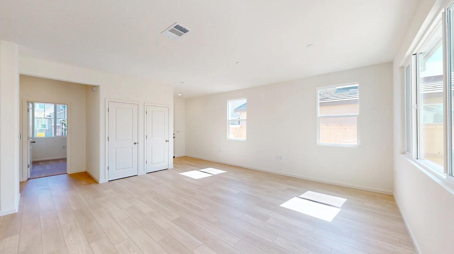 Detail Gallery Image 12 of 55 For 6312 Sun Haven St, Hughson,  CA 95326 - 3 Beds | 2 Baths