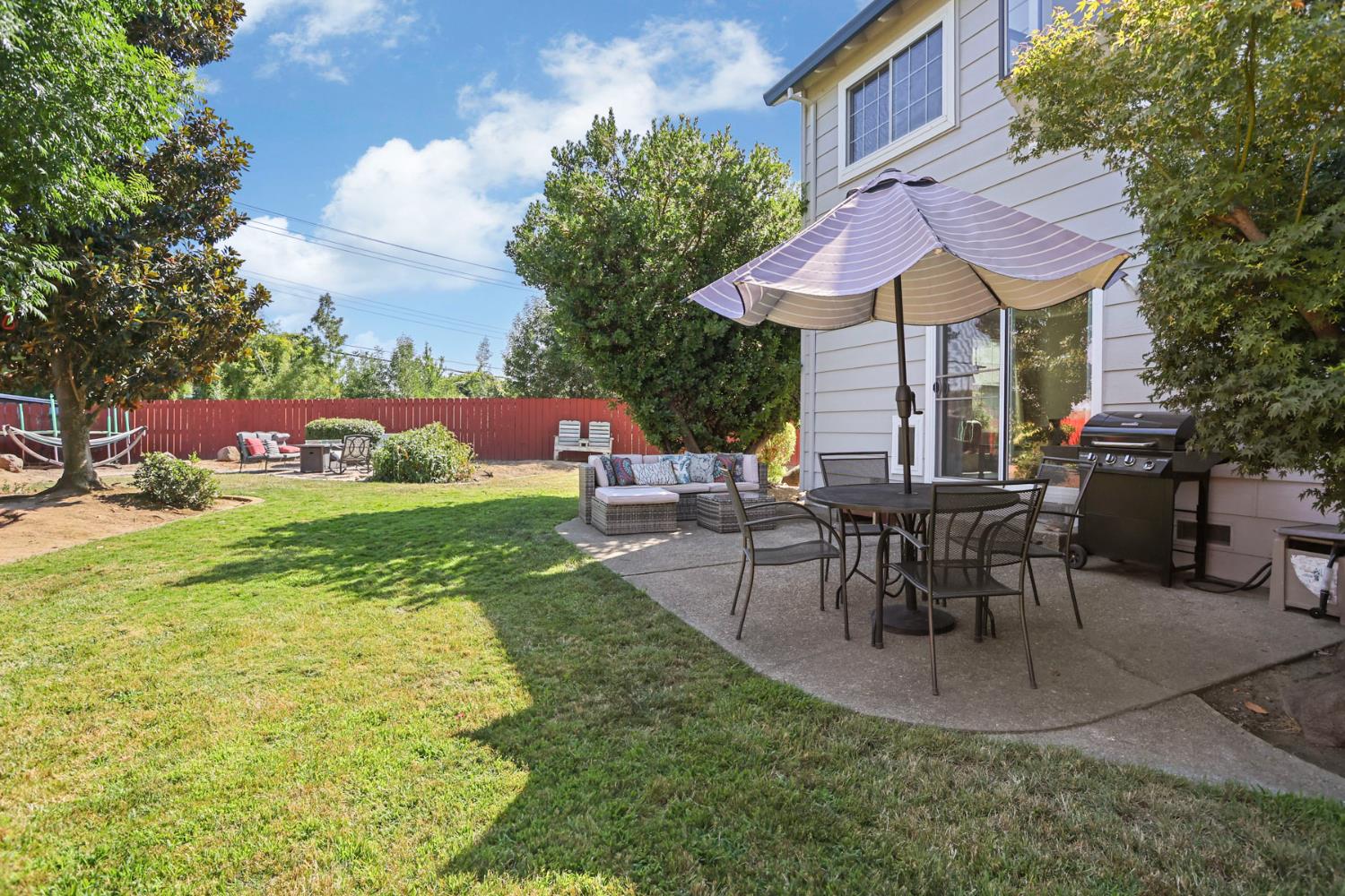 Detail Gallery Image 32 of 40 For 208 Palomar Dr, Lodi,  CA 95242 - 4 Beds | 3 Baths