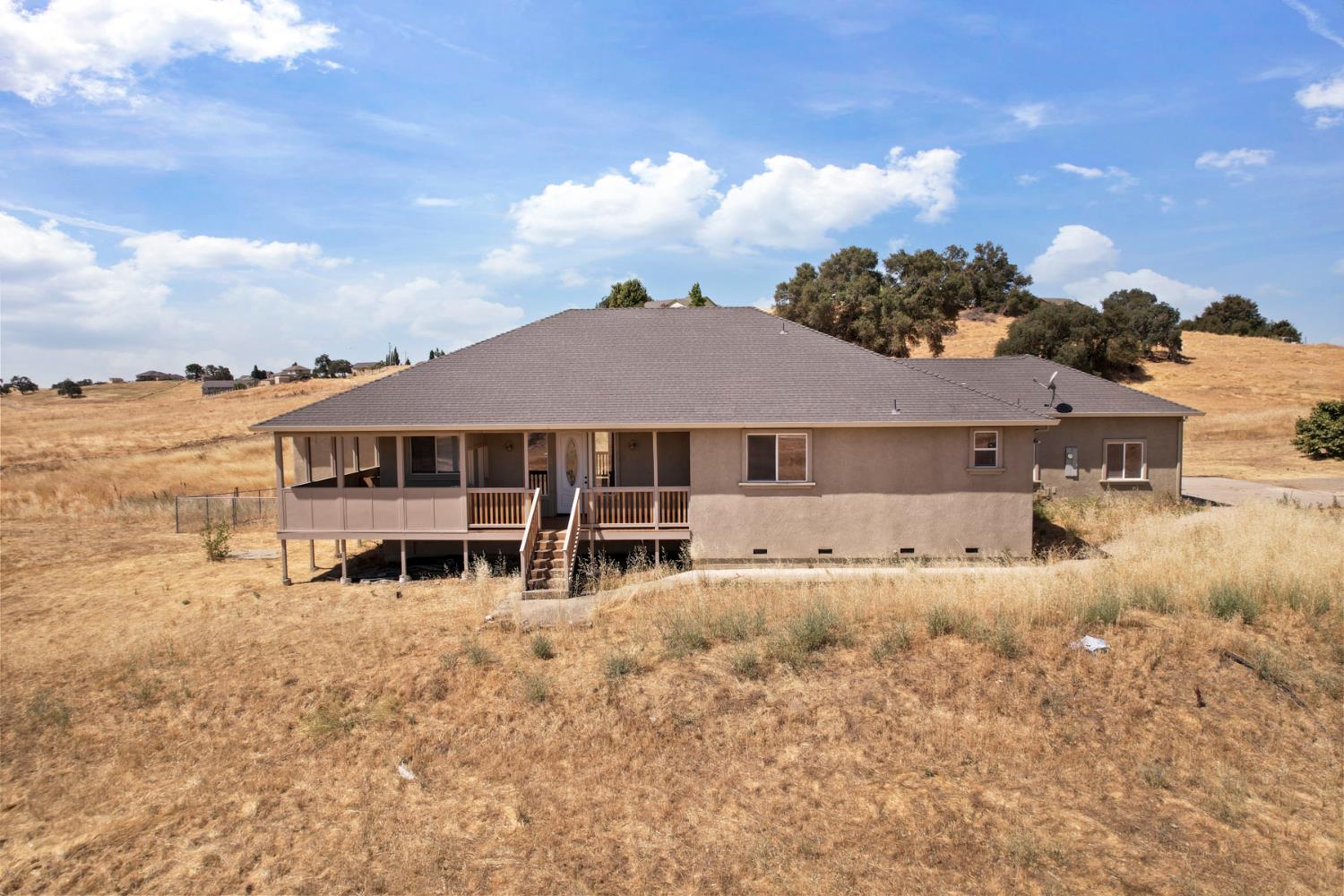 Detail Gallery Image 5 of 60 For 2226 Grapevine Gulch Rd, Ione,  CA 95640 - 3 Beds | 2/1 Baths