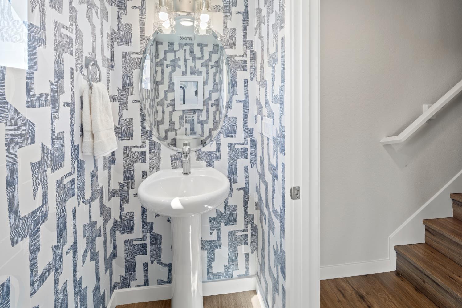 Detail Gallery Image 18 of 34 For 2037 Odin Walk, Sacramento,  CA 95835 - 3 Beds | 2/1 Baths