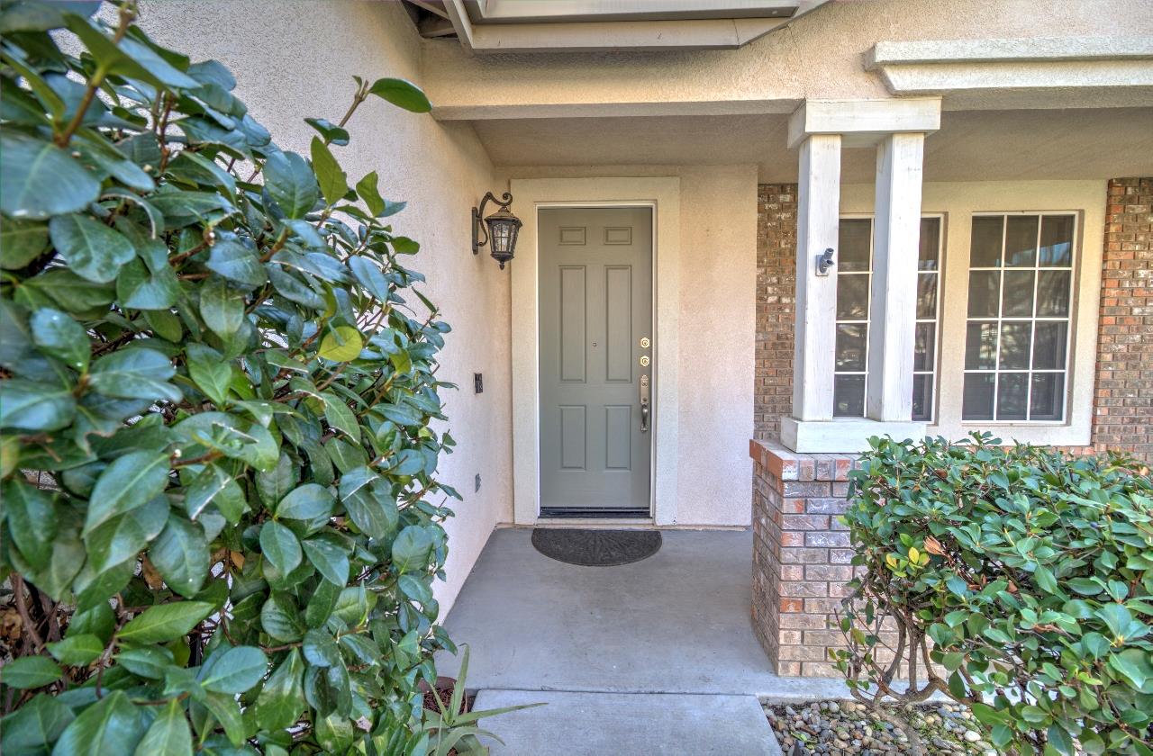 Detail Gallery Image 5 of 54 For 232 Kelley Mist Lane, Tracy,  CA 95377 - 4 Beds | 3 Baths