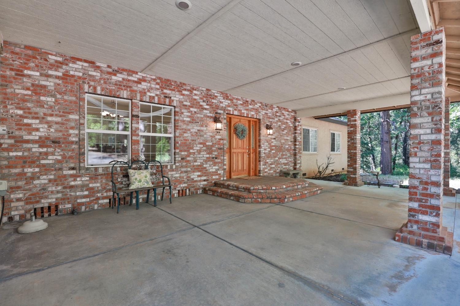 Detail Gallery Image 6 of 38 For 4351 Puerta Del Sol, Camino,  CA 95709 - 3 Beds | 2/1 Baths