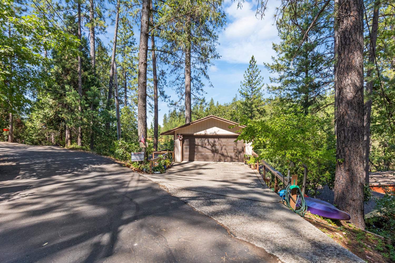 Detail Gallery Image 2 of 71 For 18507 Dunvegan Dr, Applegate,  CA 95703 - 2 Beds | 2 Baths