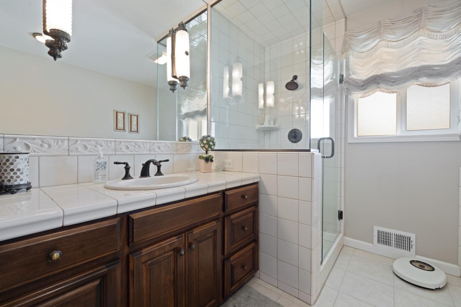 Detail Gallery Image 31 of 59 For 1287 W Valpico Rd, Tracy,  CA 95304 - 3 Beds | 2 Baths