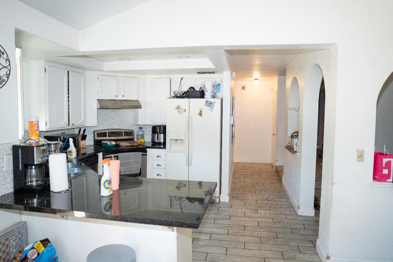 Detail Gallery Image 9 of 46 For 4370 Armadale Way, Sacramento,  CA 95823 - 3 Beds | 2 Baths
