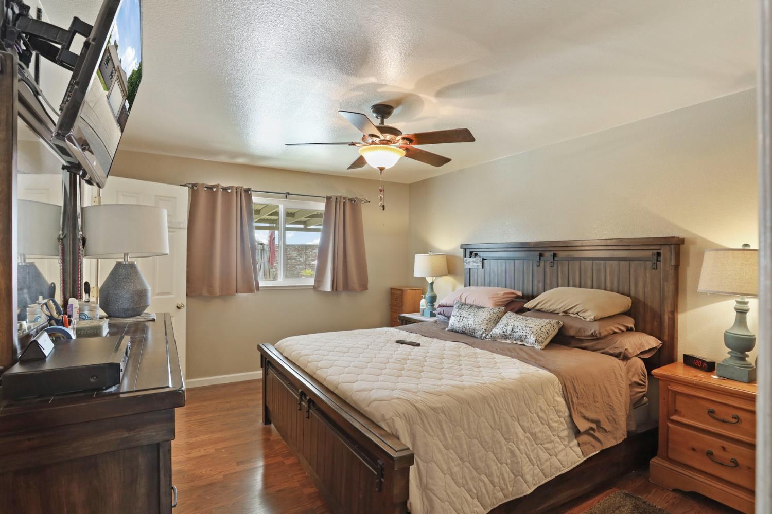 Detail Gallery Image 11 of 46 For 2700 Tassajara Dr, Modesto,  CA 95358 - 3 Beds | 2 Baths