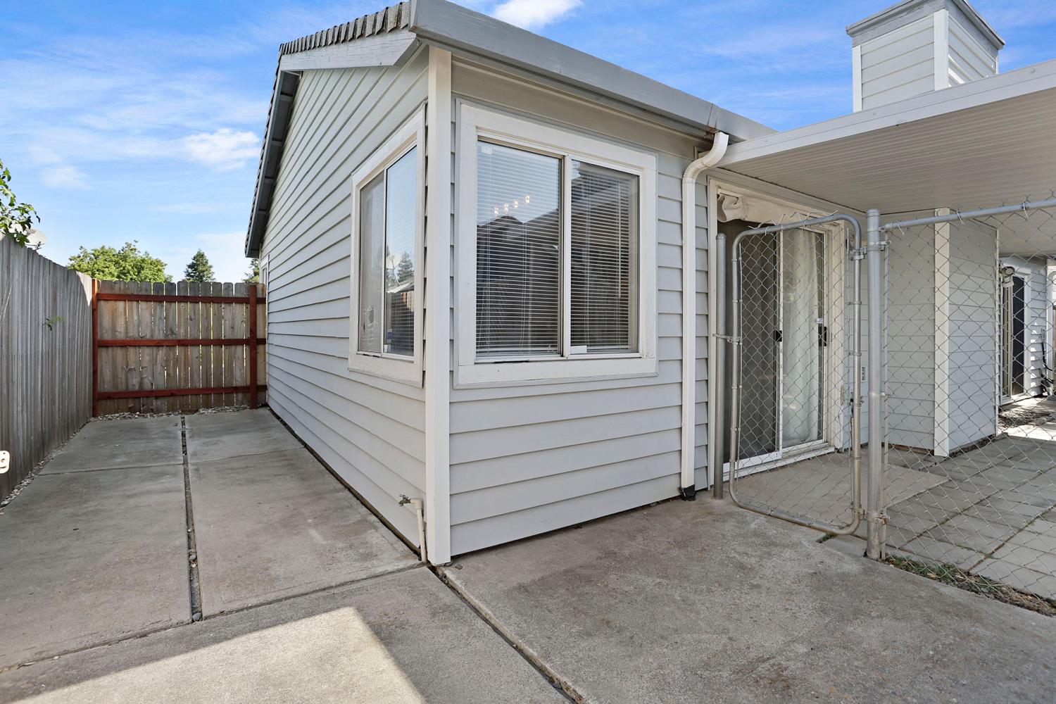 Detail Gallery Image 24 of 30 For 808 Marsh Creek Dr, Sacramento,  CA 95838 - 3 Beds | 2 Baths