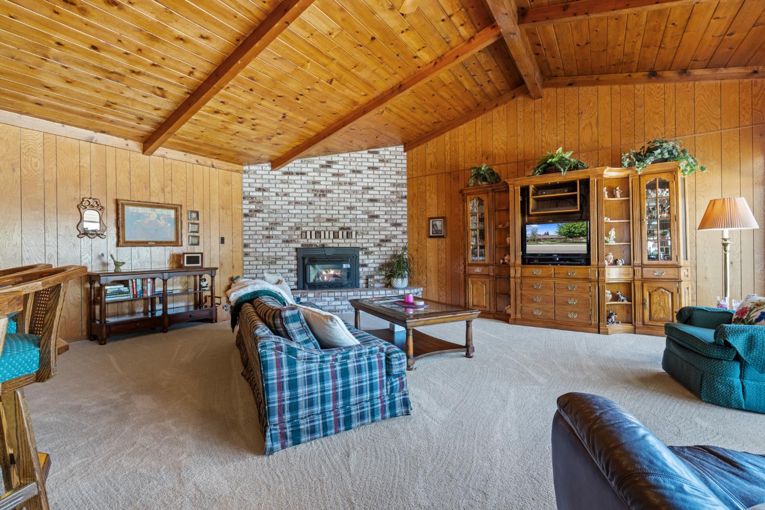 Detail Gallery Image 14 of 59 For 1287 W Valpico Rd, Tracy,  CA 95304 - 3 Beds | 2 Baths
