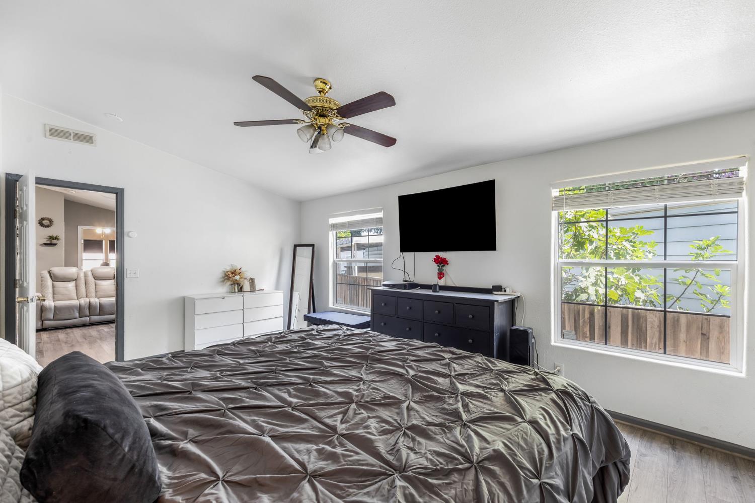 Detail Gallery Image 19 of 47 For 1050 W Capitol Ave 11, West Sacramento,  CA 95691 - 3 Beds | 2 Baths