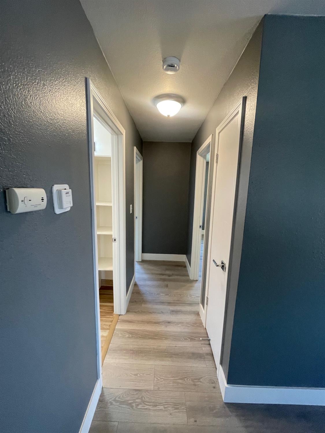 Detail Gallery Image 6 of 15 For 2636 Riverdale Ave, Modesto,  CA 95358 - 2 Beds | 1 Baths