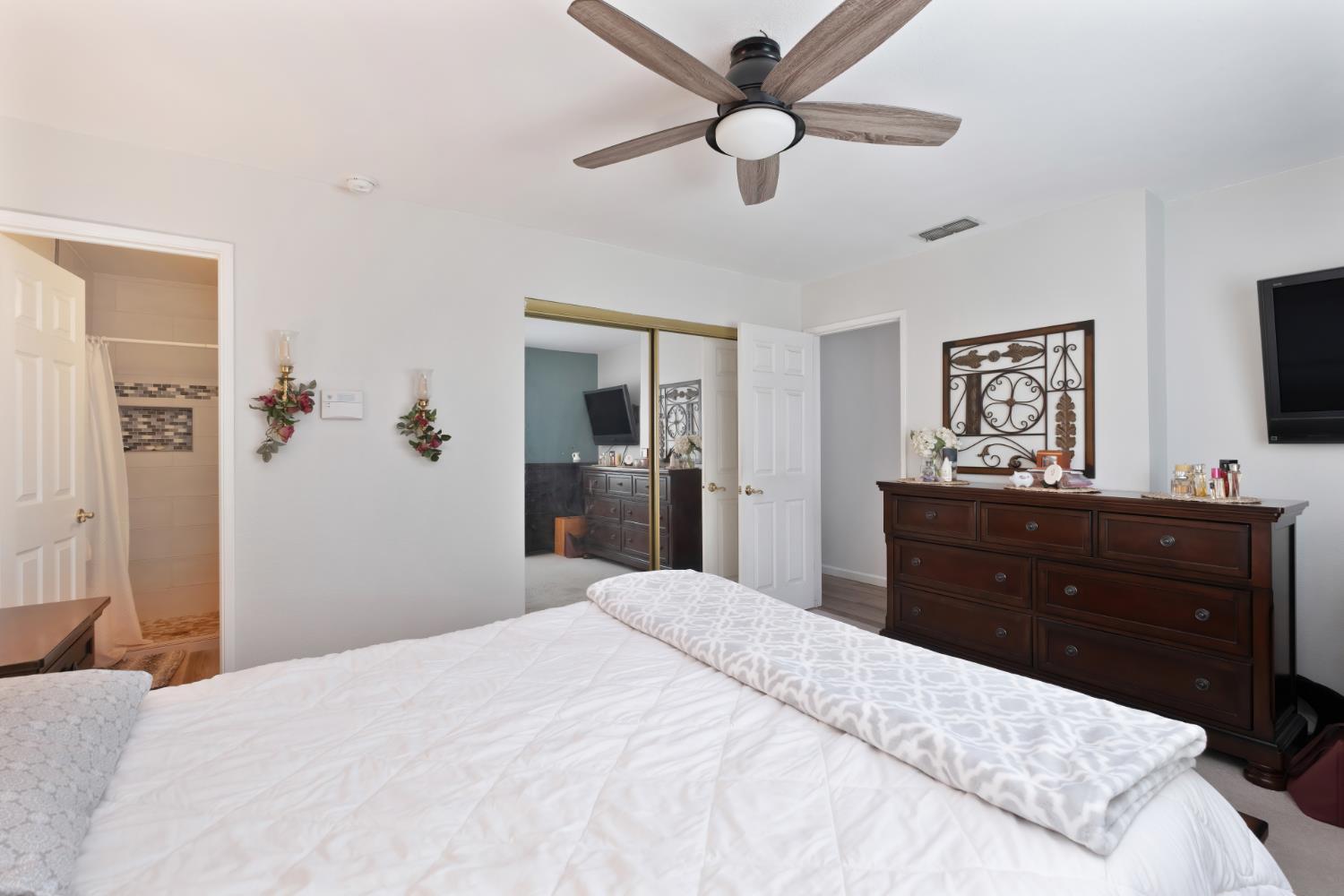 Detail Gallery Image 18 of 36 For 4209 Jump Ct, Sacramento,  CA 95826 - 5 Beds | 3 Baths
